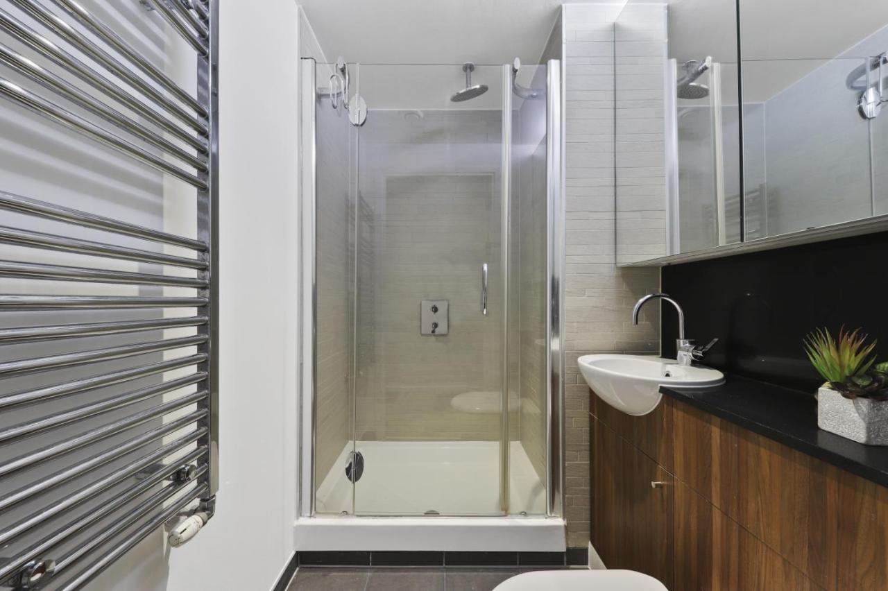 Ellie N Conys 3 Bedroom Apartment With 2 Bathrooms, An Ensuite, Kitchen And Balcony In Stratford Westfield London Ngoại thất bức ảnh